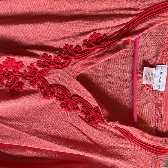 Soft surroundings - Picture 3 of 3